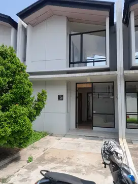 Cluster waterfront lippo cikarang 3 kamar ready siap huni