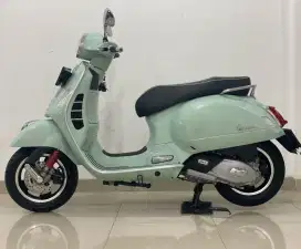 Vespa GTS 150 i-get 150 ABS tahun 2018 ODO 100perak