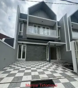 Dijual rumah baru manyar tirtomoyo dekat petra