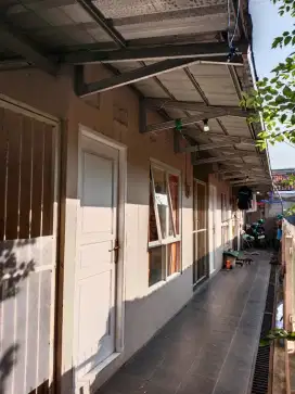 Kontrakan AC bulanan / tahunan