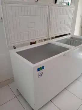 Dijual Freezer Rumahan 2 Pintu HEMAT LISTRIK