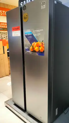 Samsung Kulkas SXS 700liter