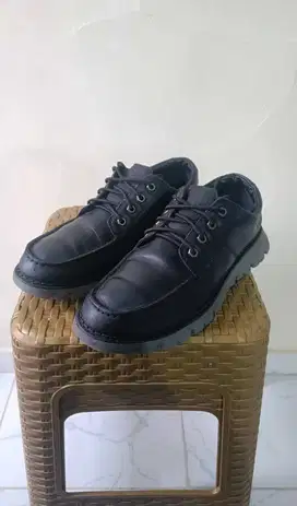 Sepatu caterpillar size 41 original