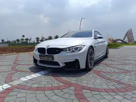 FULL ORI BAWAAN PABRIK BEBAS TABRAK BANJIR! BMW M4 3.0 Coupe 2014