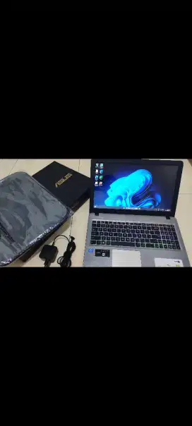 laptop asus 15,5 inch