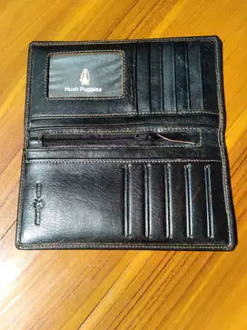 DOMPET PANJANG Braun Büffel . DOMPET PANJANG Hush Puppies.