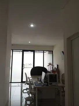 Disewakan Ruko Bagus Lebar 6x15 di Hampton Avenue By Rumah Chinida