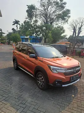 Suzuki XL7 Alpha Matic Tangan pertama