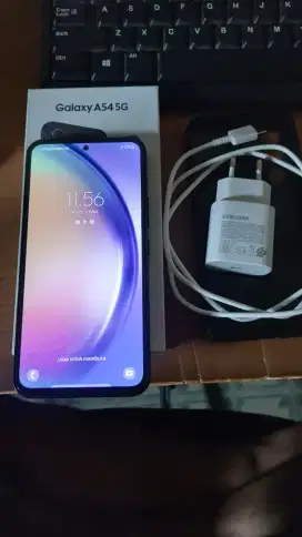 SAMSUNG GALAXY A54 5G 8/258 LIKE NEW.