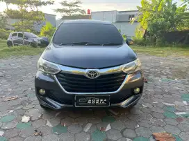 Dp 4jt. TOYOTA GRAND AVANZA 2016 MT / MANUAL