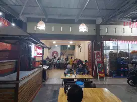 DISEWAKAN RUKO DEKAT PUSAT KOTA ( 10 MENIT DARI MALL SKA  )
