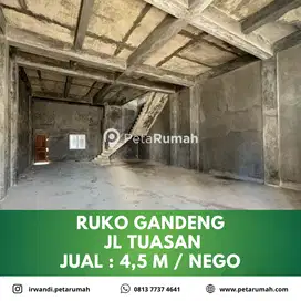 Ruko gandeng startegis jalan besar tuasan kota medan