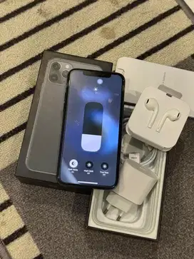 Dijual Iphone 11 Pro 64GB Green Mulus Lengkap Terdaftar