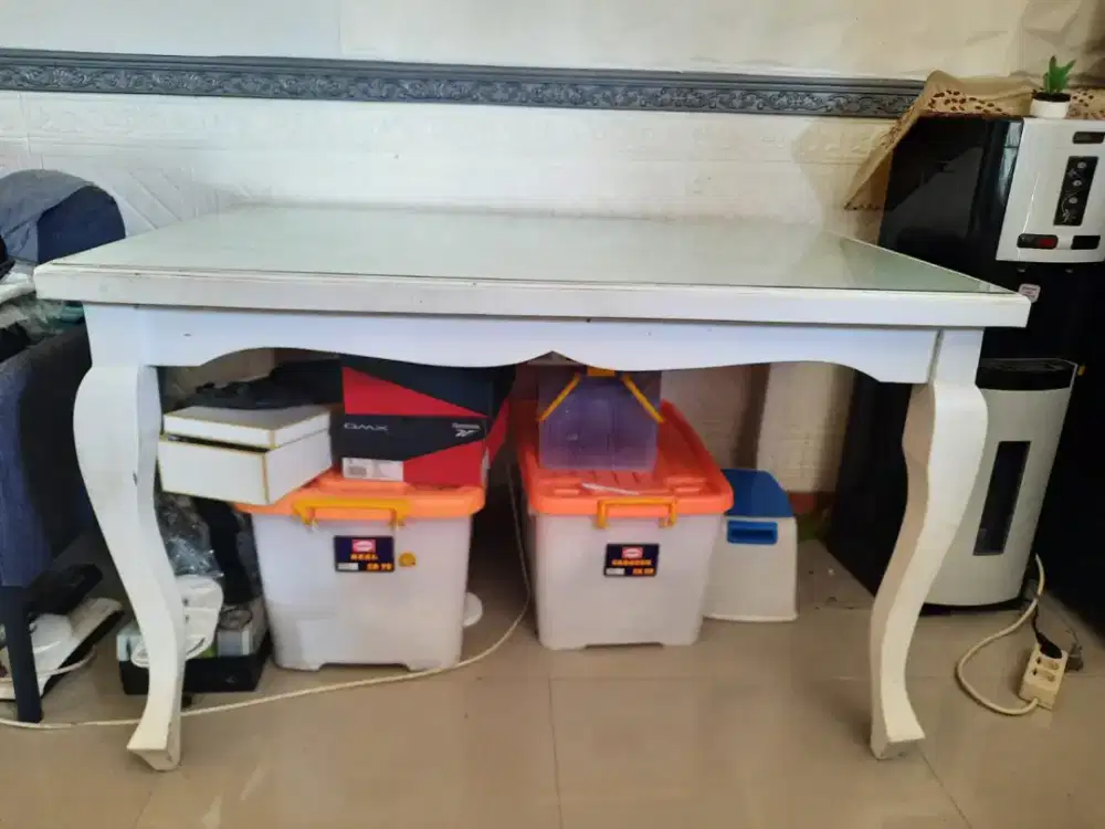 DI JUAL MEJA MAKAN KURSI 4