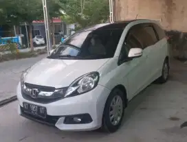 Dijual Honda Mobilio E CVT Matic Warna Putih Tahun 2015