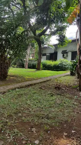 JL PANJANG KEBUN JERUK – 750 MTR KE TOL - RUMAH KOMPLEK –JALAN 2 MOBIL