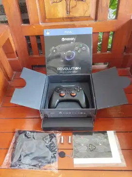 Stik PS4 NACON REVOLUTION PRO CONTROLLER
