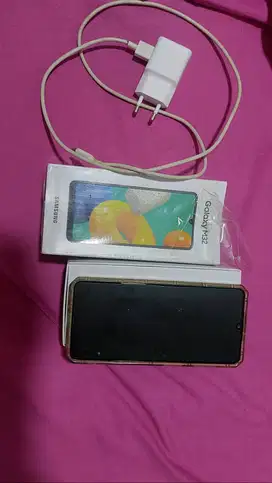 SAMSUNG GALAXY M32 6/128 GB KONDISI 97% DUS LENGKAP + CHARGER ORIGINAL
