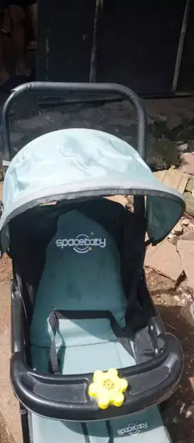 stroller masih bagus no minus