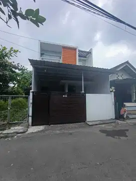 Dijual Rumah 2 Lantai di Lempongsari Timur Hotel Hyatt