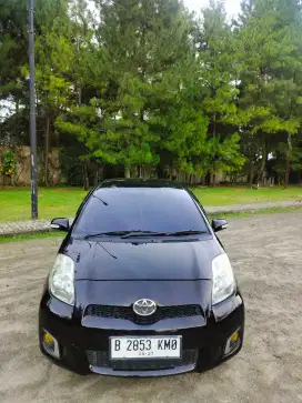 Toyota Yaris automatic 2012