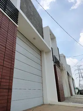 Gudang Ready Stock Siap Usaha Lokasi Strategis Akses Tol Kota Wisata