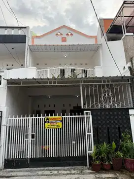 Disewakan Tanpa Perantara Rumah nyaman Siap Huni Lokasi Strategis.