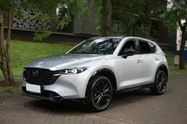 Mazda CX-5 
Skyactiv-G 2.5L KURO 2023