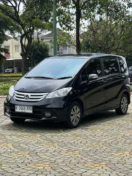 (Pajak Panjang) Honda Freed E PSD AT 2014
