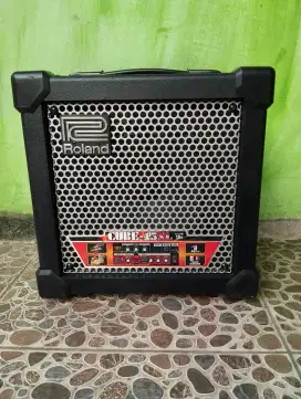Ampli Gitar Roland Cube 15Xl