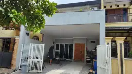Rumah Menawan, Strategis di Pondok kelapa