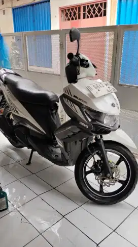 Yamaha Xeon GT 125 (Putih)