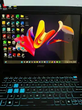 Laptop gaming MSI Cyborg 14 A13VF i7 RTX 4060 RAM 16GB DRR5