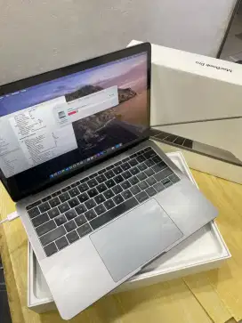 macbook pro 13inci 2017 8/512gb core i5 fullset