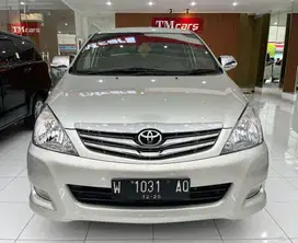 INNOVA G 2.0 Bns AUTOMATIC 2010