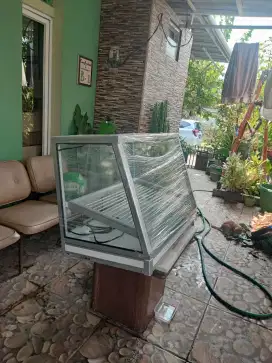 Etalase Fried Chicken ukuran 80 x 60 x 50 baru belum pernah pakai