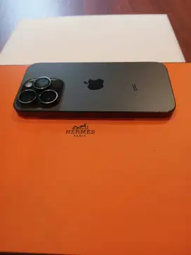 Iphone 15pro 128GB + airpods gen 3
