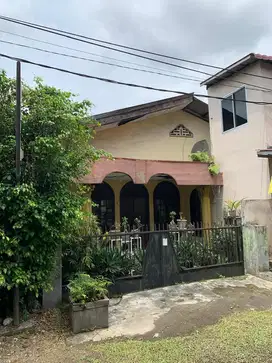 Dijual Tanah & Bangunan Lokasi Strategis