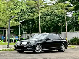 CASH Mercedes-Benz C250 2013 Low KM Like New