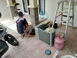 SERVICE AC BONGKAR PASANG AC