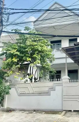 Dijual Rumah Cantik di Pulomas Jakarta Timur