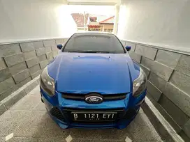 Ford Focus S 2014