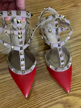 Prelove Valentino RockStud