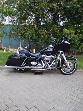 ROAD GLIDE M8 2017 TANGAN PERTAMA DARI BARU FULL VARIASI GENUINE
