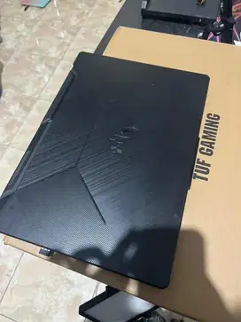 Tuf gaming f15 bonus headphone dan keyboard