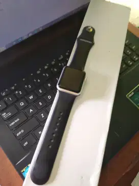 Apple Watch Seri 3 38mm Mulus lengkap