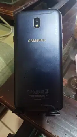 Samsung j7 pro hitam