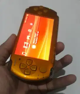 Psp sony 3000 warna gold mewah muluss lancar full 50 games siap main