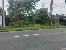 Tanah pinggir jalan raya Gentan 324 m2 lokasi strategis