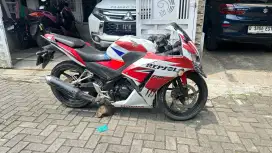 Honda cbr 2015 plat z sumedang ada di cimahi